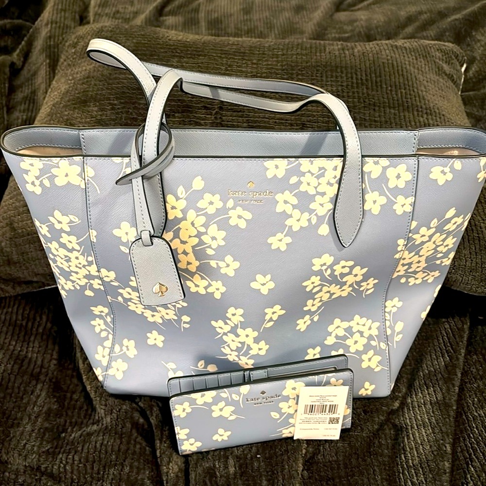 Kate Spade Large Floral Set